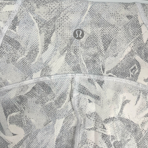 Lululemon Train Times 7/8 Pant 25" Jasmine White Size 4 - Picture 3 of 13